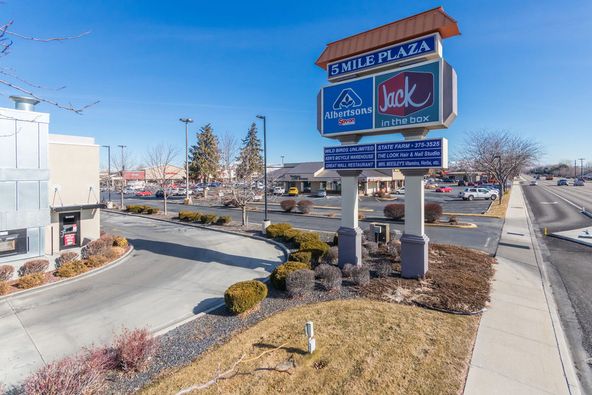 Five Mile Plaza: 10500 W Overland Rd, Boise, ID 83709
